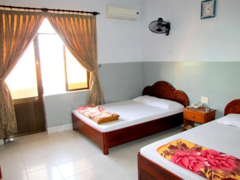Tuan Vinh Hotel Vung Tau Buitenkant foto